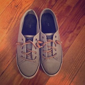 Gray women’s 12 Sperry sneakers
